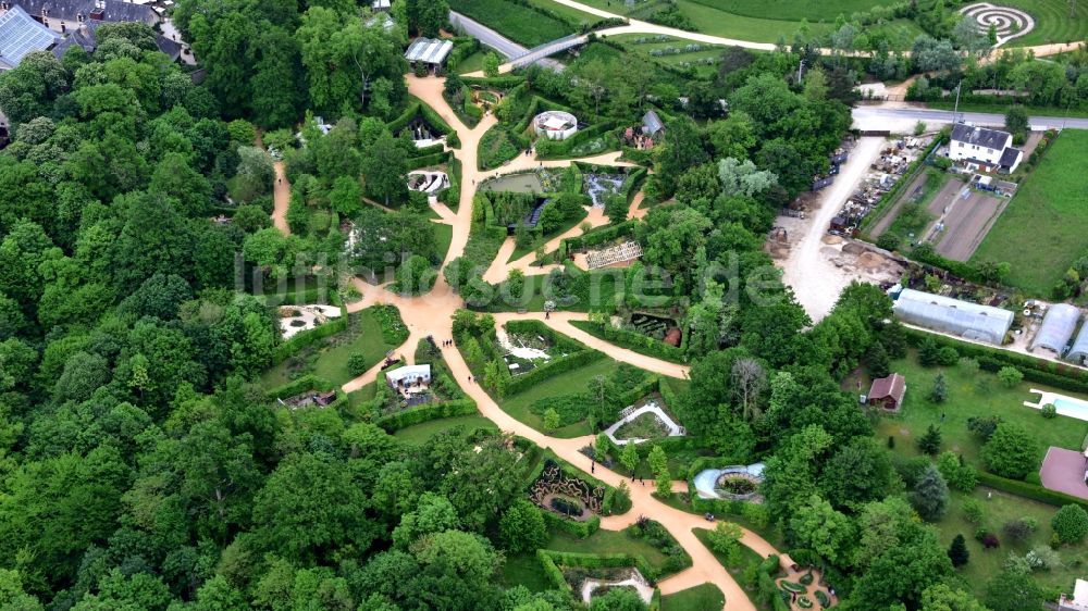 Luftaufnahme Chaumont-sur-Loire - Parkanlage in Chaumont-sur-Loire in Centre-Val de Loire, Frankreich