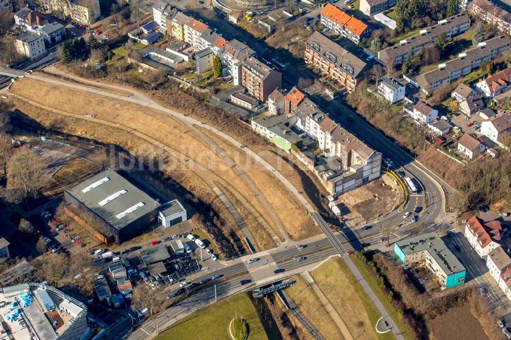 Dortmund von oben - Parkanlage Emscher Straße im Ortsteil Hörde in Dortmund im Bundesland Nordrhein-Westfalen