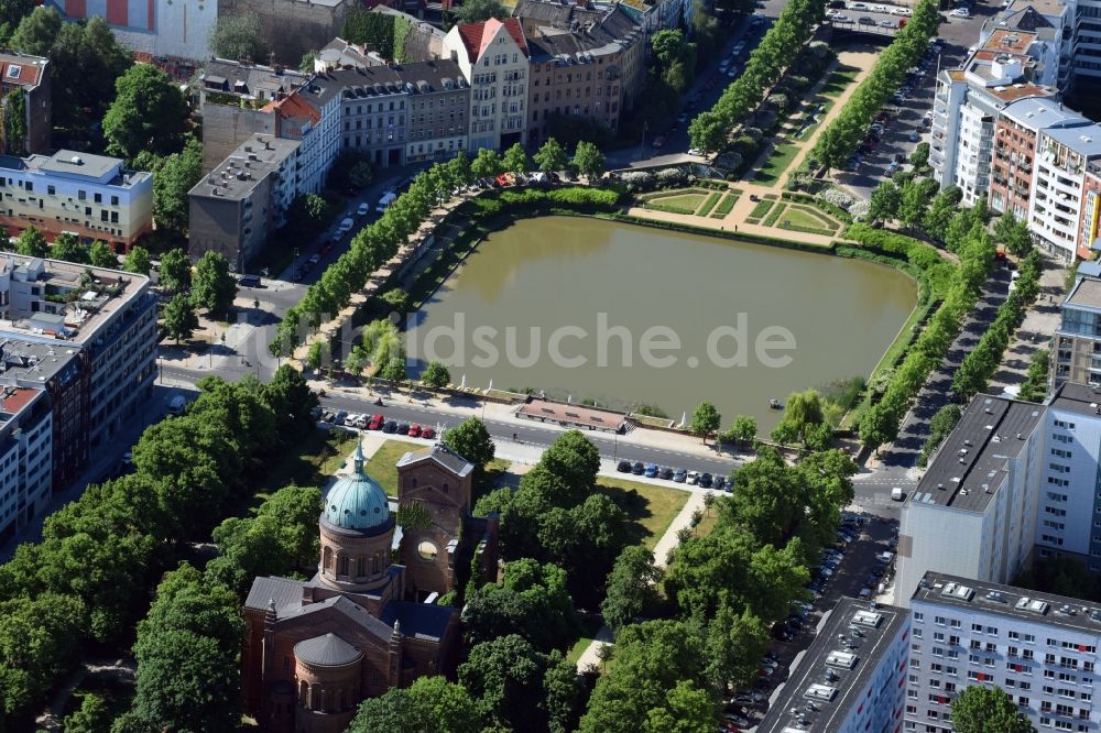 Luftbild Berlin - Parkanlage Engelbecken Kreuzberg in Berlin