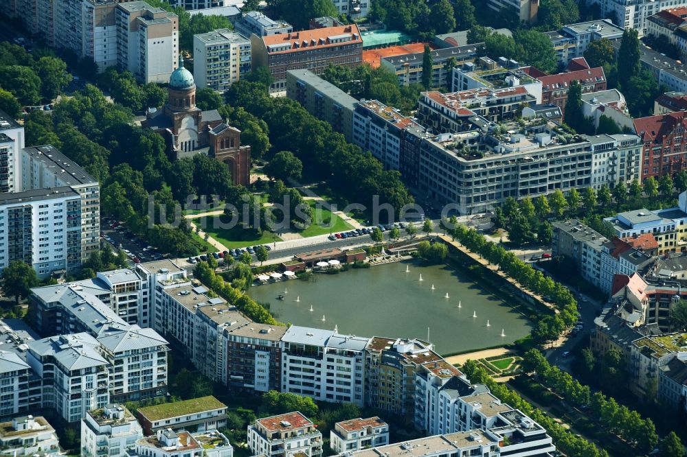 Luftbild Berlin - Parkanlage Engelbecken Kreuzberg in Berlin