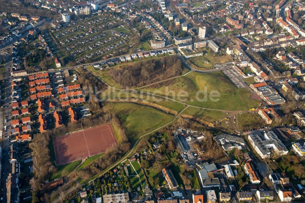 Herne aus der Vogelperspektive: Parkanlage an den Flottmann-Hallen an der Straße des Bohrhammers in Herne im Bundesland Nordrhein-Westfalen