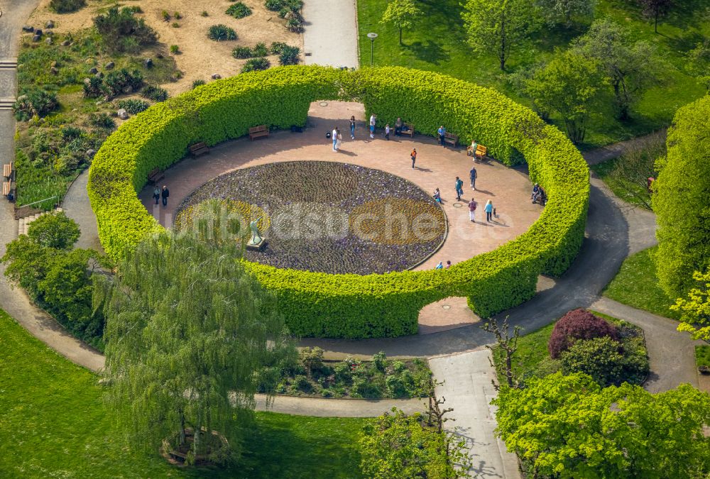 Luftbild Essen - Parkanlage des Grugapark Essen an der Lührmannstraße i im Ortsteil Rüttenscheid in Essen im Bundesland Nordrhein-Westfalen, Deutschland