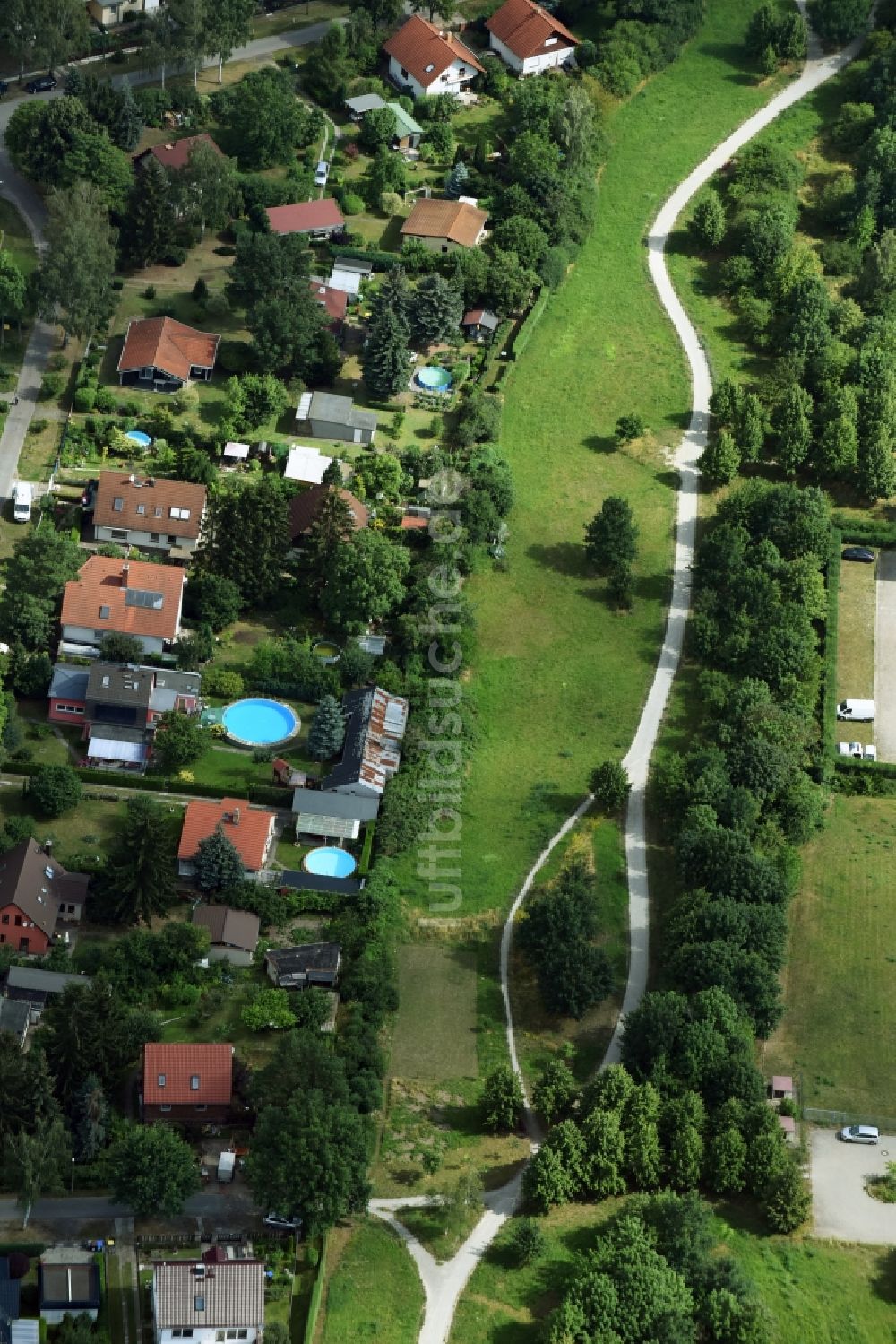 Luftaufnahme Hoppegarten - Parkanlage an der Handwerkerstraße in Hoppegarten im Bundesland Brandenburg