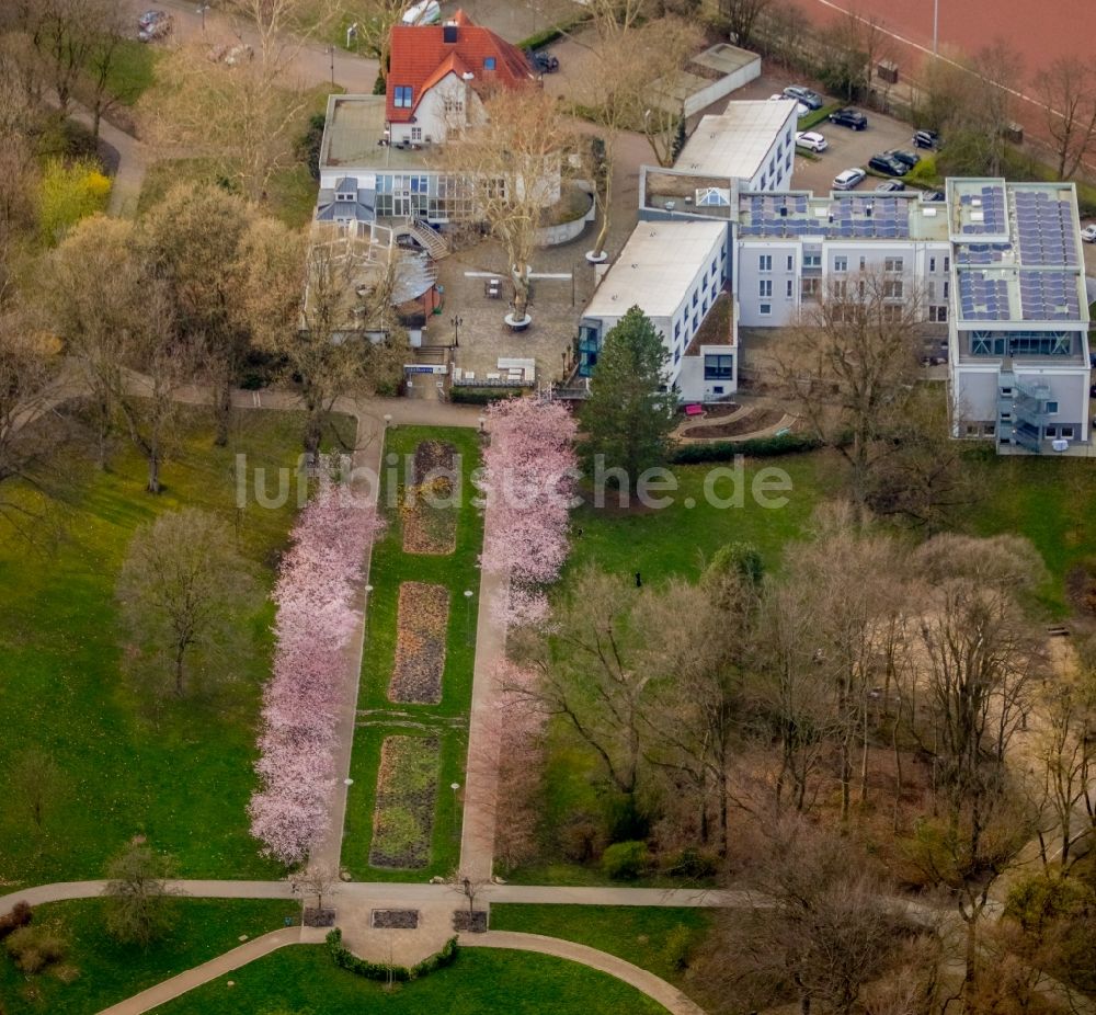 Luftaufnahme Herne - Parkanlage Herner Stadtgarten in Herne im Bundesland Nordrhein-Westfalen, Deutschland