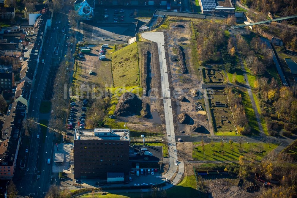 Luftaufnahme Bochum - Parkanlage und Industriegebäude an der Jahrhunderthalle in Bochum im Bundesland Nordrhein-Westfalen