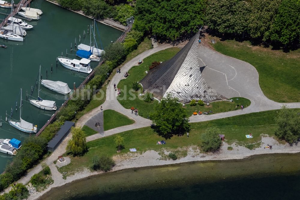 Radolfzell am Bodensee aus der Vogelperspektive: Parkanlage mit Konzertsegel in Radolfzell am Bodensee im Bundesland Baden-Württemberg, Deutschland