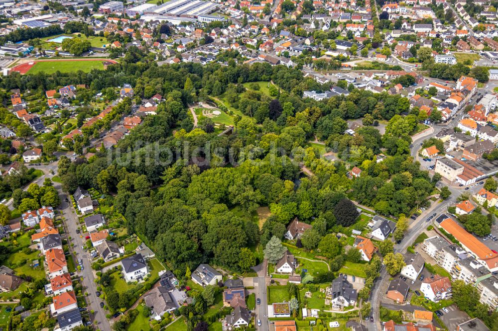 Luftaufnahme Werl - Parkanlage Kurpark in Werl im Bundesland Nordrhein-Westfalen, Deutschland