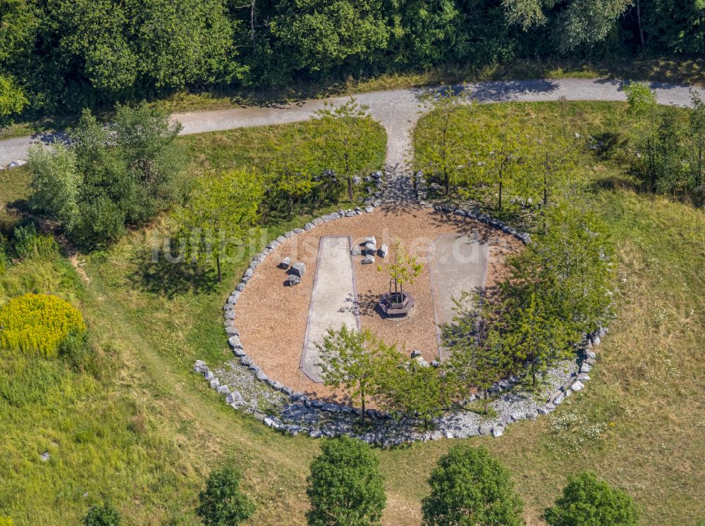 Velbert von oben - Parkanlage Landschaftspark Eigner-Schlammteich in Velbert im Bundesland Nordrhein-Westfalen, Deutschland