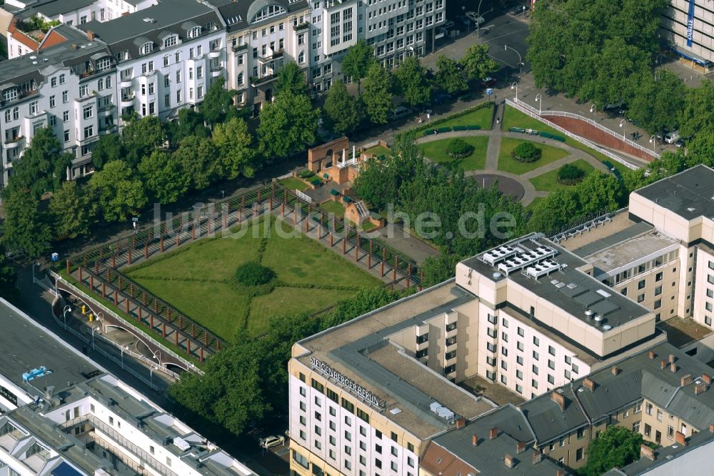 Berlin von oben - Parkanlage Los Angeles Park im Stadtteil Tiergarten in Berlin