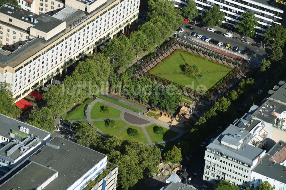 Berlin aus der Vogelperspektive: Parkanlage Los-Angeles-Platz in Berlin