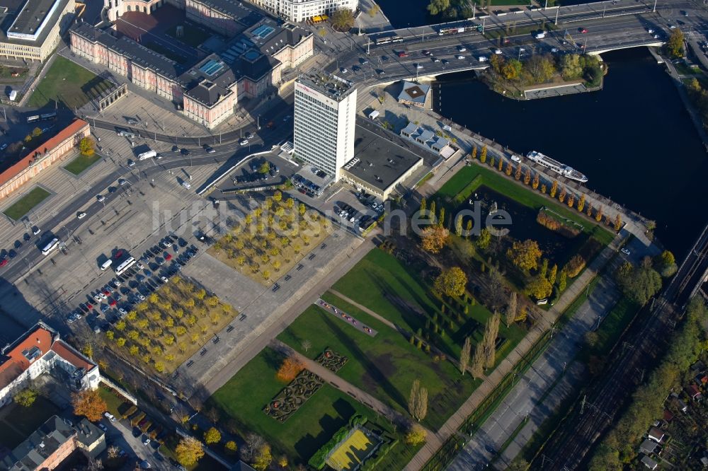 Luftbild Potsdam - Parkanlage Lustgarten am Ufer der Havel im Ortsteil Innenstadt in Potsdam im Bundesland Brandenburg, Deutschland