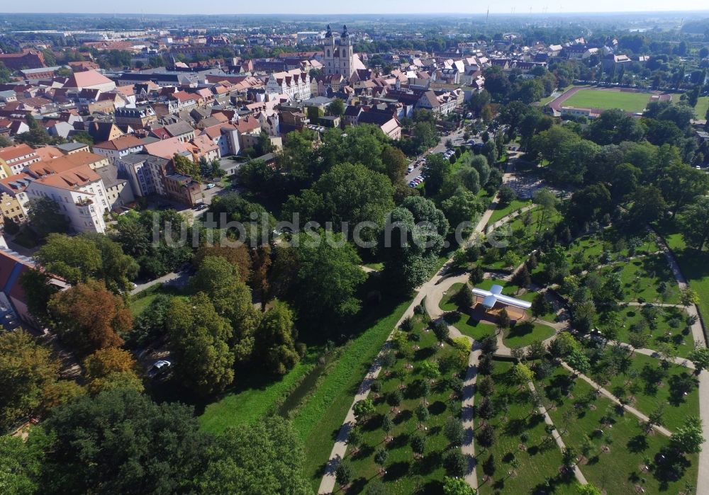 Lutherstadt Wittenberg von oben - Parkanlage Luthergarten in Lutherstadt Wittenberg im Bundesland Sachsen-Anhalt