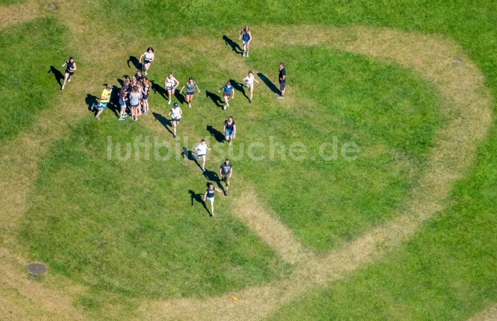 Luftaufnahme Gelsenkirchen - Parkanlage Nordsternpark, ein Landschaftspark auf dem Gelände der ehemaligen Zeche Nordstern in Gelsenkirchen im Bundesland Nordrhein-Westfalen