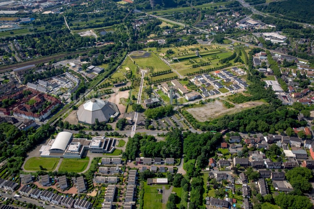 Oberhausen von oben - Parkanlage Olga Park auf dem Gelände der ehemaligen Zeche Osterfeld in Oberhausen im Bundesland Nordrhein-Westfalen