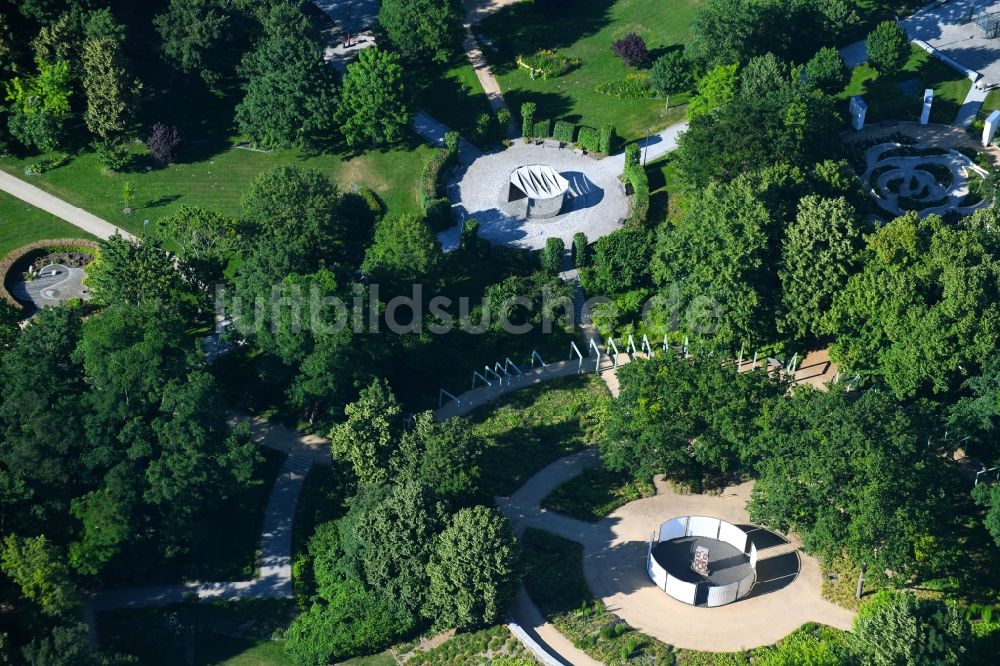 Prenzlau von oben - Parkanlage Platz der Einheit in Prenzlau im Bundesland Brandenburg, Deutschland