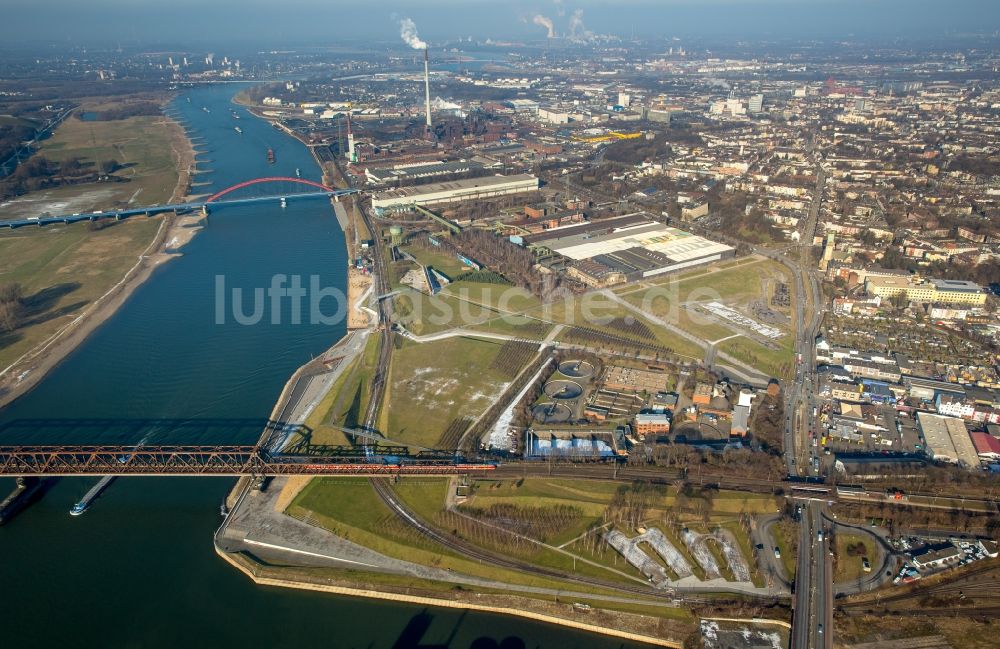 Luftaufnahme Duisburg - Parkanlage Rheinpark im Ortsteil Duisburg Mitte in Duisburg im Bundesland Nordrhein-Westfalen