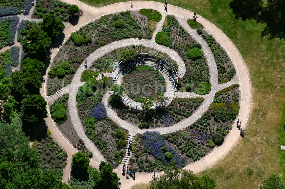 Luftaufnahme Bremen - Parkanlage mit Rosengarten im Botanischen Garten in Bremen, Deutschland