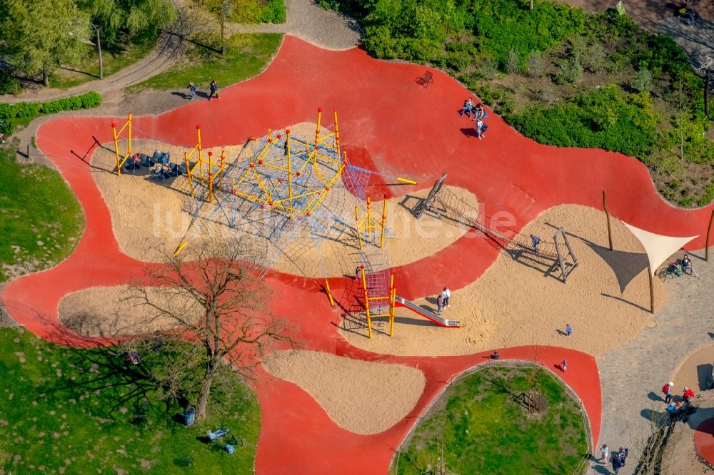 Hamm von oben - Parkanlage und Spielplatz mit Sandflächen der Maximilianpark Hamm GmbH in Hamm im Bundesland Nordrhein-Westfalen, Deutschland