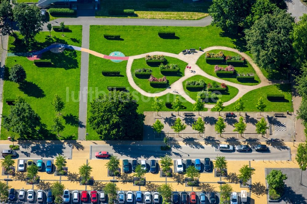 Bochum von oben - Parkanlage Springerplatz in Bochum im Bundesland Nordrhein-Westfalen