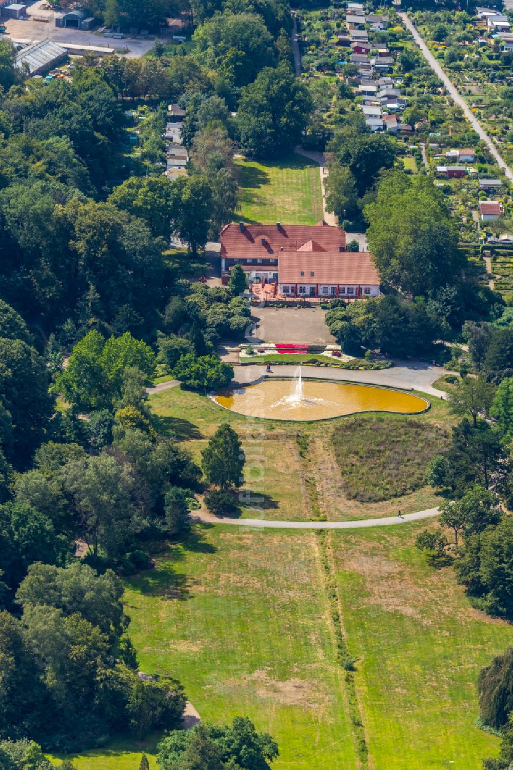 Luftaufnahme Bottrop - Parkanlage des Stadtgarten in Bottrop im Bundesland Nordrhein-Westfalen, Deutschland