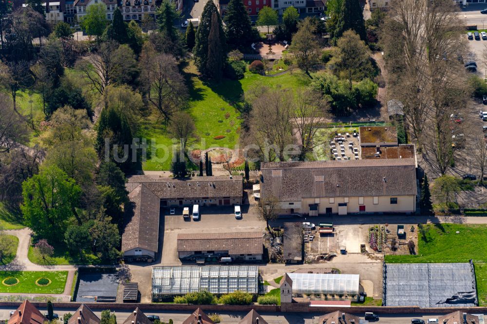 Luftbild Lahr/Schwarzwald - Parkanlage Stadtpark mit Verwaltungsgebäude in Lahr/Schwarzwald im Bundesland Baden-Württemberg, Deutschland