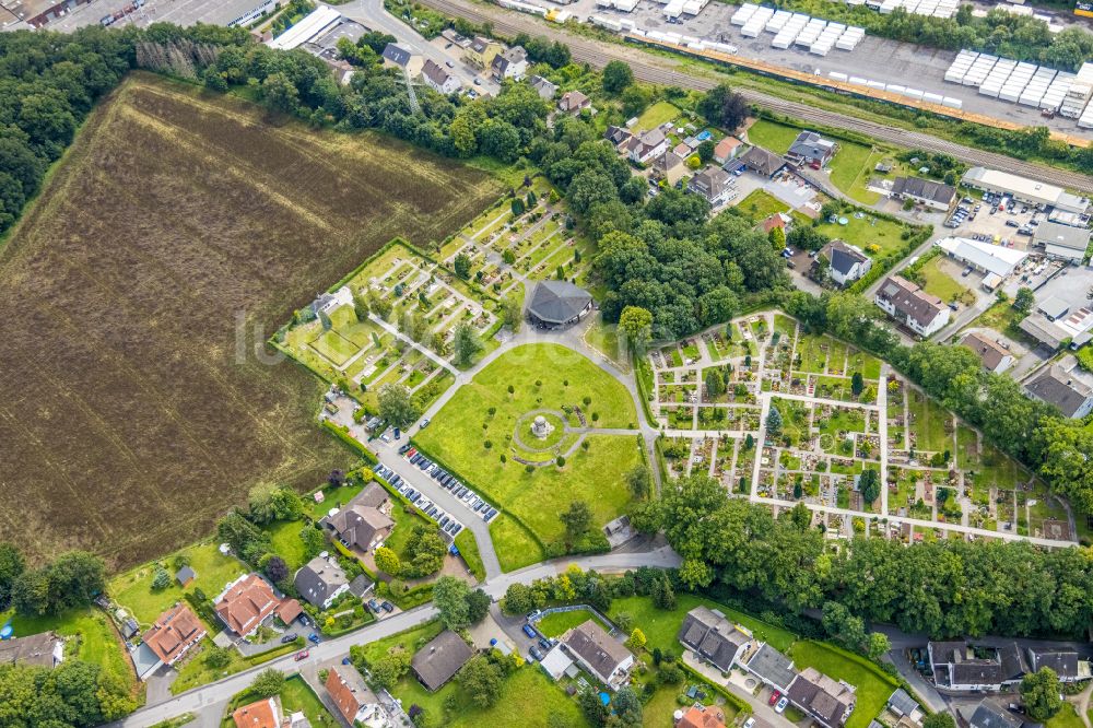 Dellwig von oben - Parkanlage Strickherdicker Weg - Eheweg in Dellwig im Bundesland Nordrhein-Westfalen, Deutschland