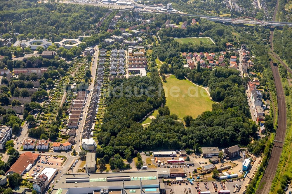 Dortmund von oben - Parkanlage Tremoniapark in Dortmund im Bundesland Nordrhein-Westfalen, Deutschland