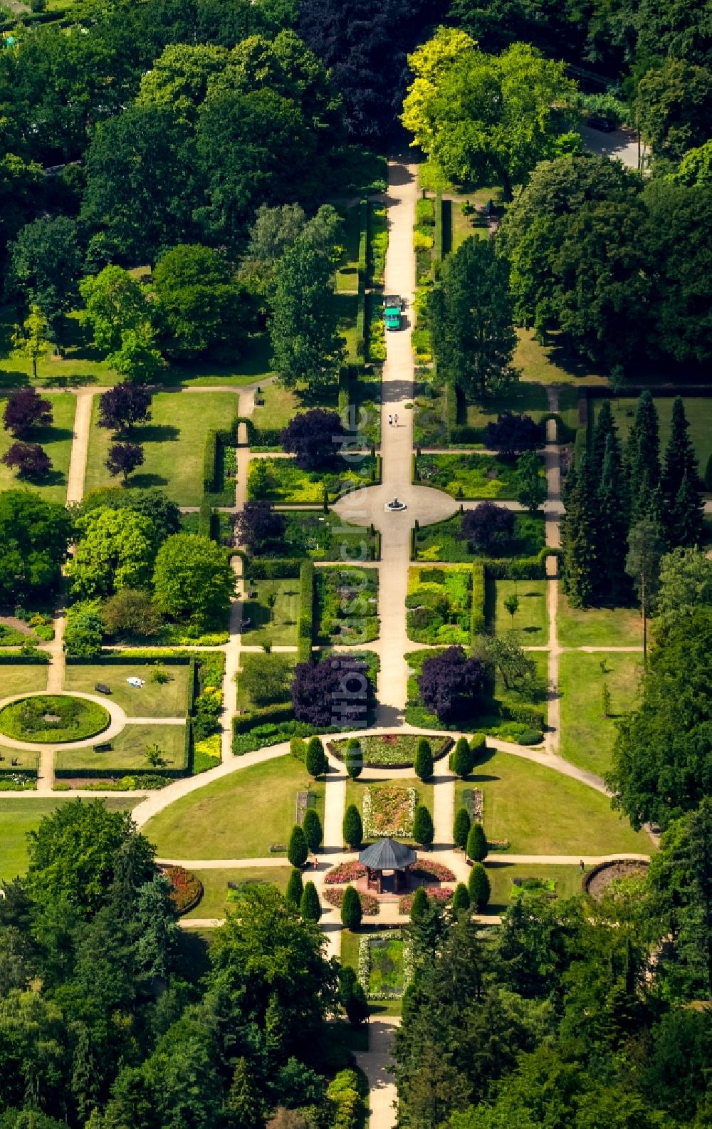 Hamburg von oben - Parkanlage Volkspark in Hamburg