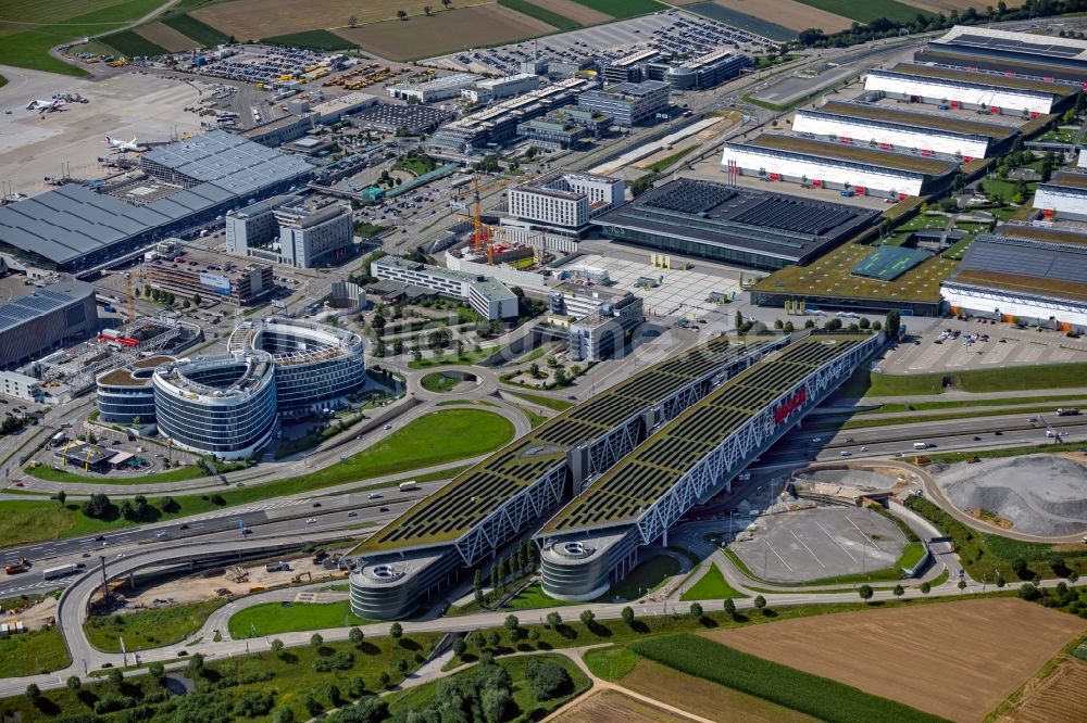 Luftaufnahme Stuttgart - Parkdeck auf dem Gebäude des Bosch Parkhauses im Ortsteil Plieningen in Stuttgart im Bundesland Baden-Württemberg