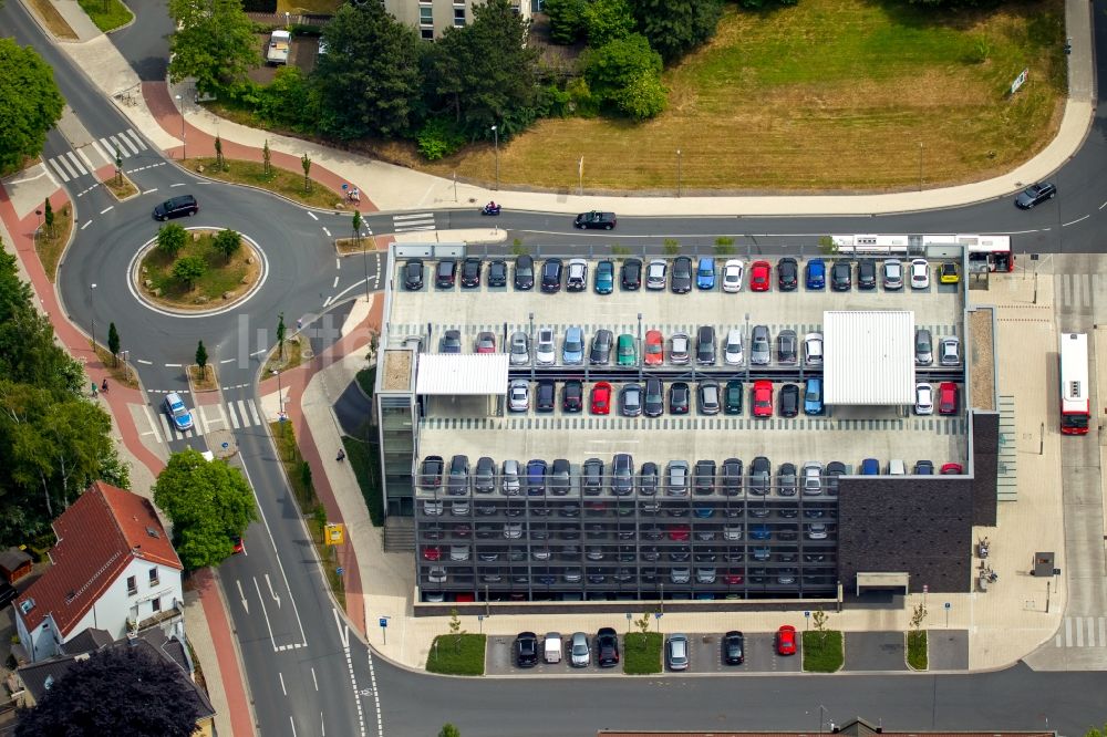 Luftaufnahme Kamen - Parkdeck auf dem Gebäude des Parkhauses in Kamen im Bundesland Nordrhein-Westfalen