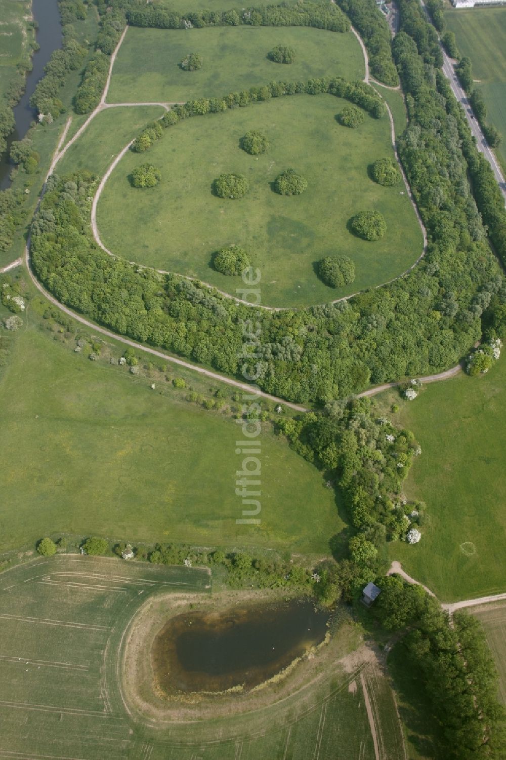 Bergkamen von oben - Parkgelände an den Lippe- Auen bei Bergkamen im Bundesland Nordrhein-Westfalen