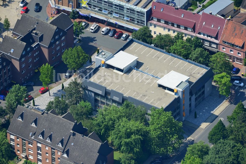 Luftbild Kamen - Parkhaus an der Kämerstraße Ecke Nordenmauer in der Innenstadt von Kamen im Bundesland Nordrhein-Westfalen