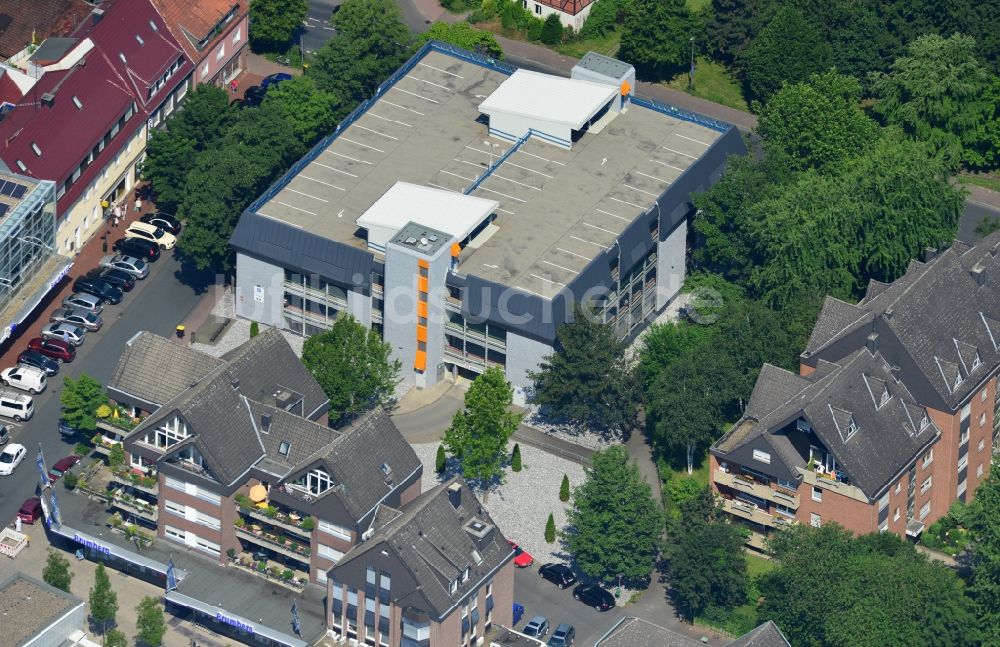 Kamen von oben - Parkhaus an der Kämerstraße Ecke Nordenmauer in der Innenstadt von Kamen im Bundesland Nordrhein-Westfalen