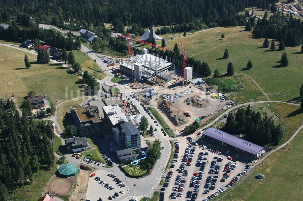 Feldberg (Schwarzwald) aus der Vogelperspektive: Parkhaus Neubau auf dem Feldberg in der Gemeinde Feldberg (Schwarzwald) im Bundesland Baden-Württemberg