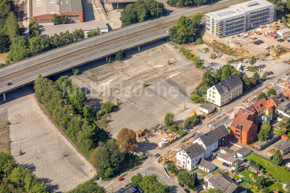 Luftaufnahme Bochum - Parkplatz und Abstellfläche für Automobile in Bochum im Bundesland Nordrhein-Westfalen, Deutschland