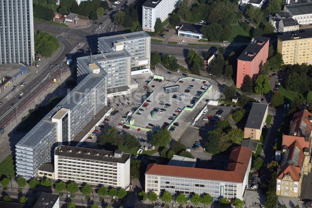 Luftbild Chemnitz - Parkplatz und Abstellfläche für Automobile in Chemnitz im Bundesland Sachsen