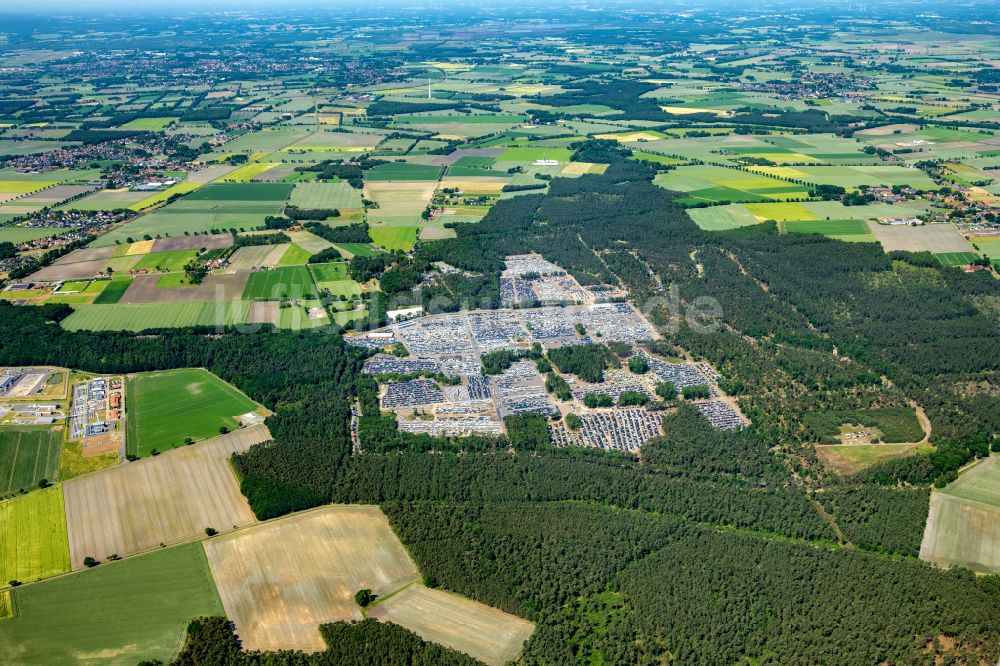 Luftbild Dickel - Parkplatz und Abstellfläche für Automobile in Dickel BTR Transportlogistik Gmbh im Bundesland Niedersachsen, Deutschland