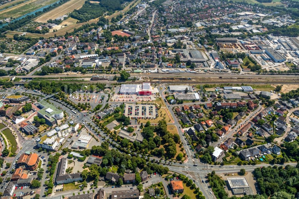 Luftbild Dorsten - Parkplatz und Abstellfläche für Automobile in Dorsten im Bundesland Nordrhein-Westfalen, Deutschland