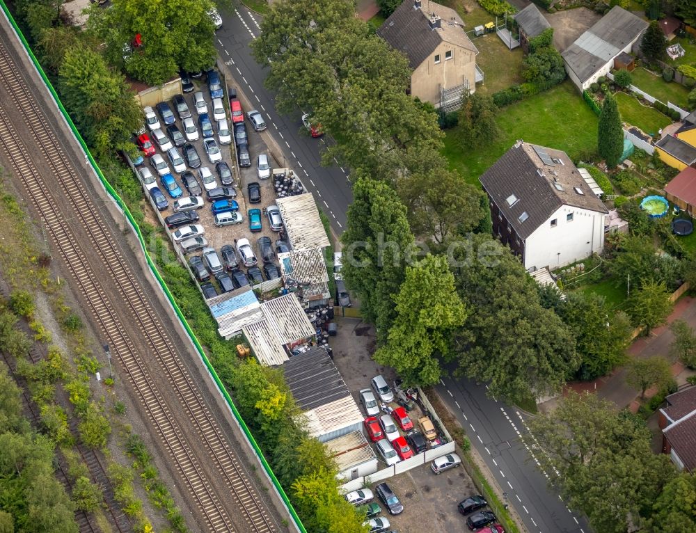 Luftaufnahme Essen - Parkplatz und Abstellfläche für Automobile in Essen im Bundesland Nordrhein-Westfalen - NRW, Deutschland