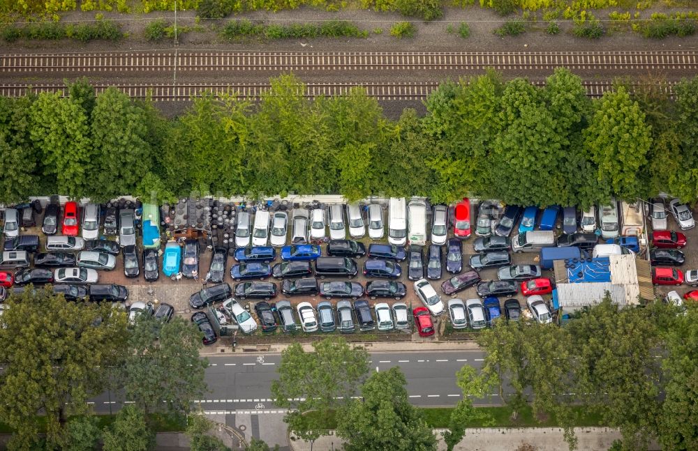 Luftbild Essen - Parkplatz und Abstellfläche für Automobile in Essen im Bundesland Nordrhein-Westfalen - NRW, Deutschland