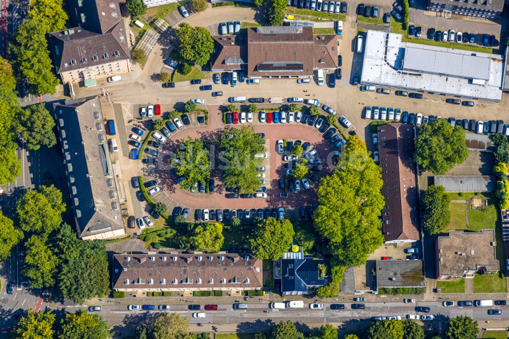 Luftbild Gelsenkirchen - Parkplatz und Abstellfläche für Automobile in Gelsenkirchen im Bundesland Nordrhein-Westfalen, Deutschland