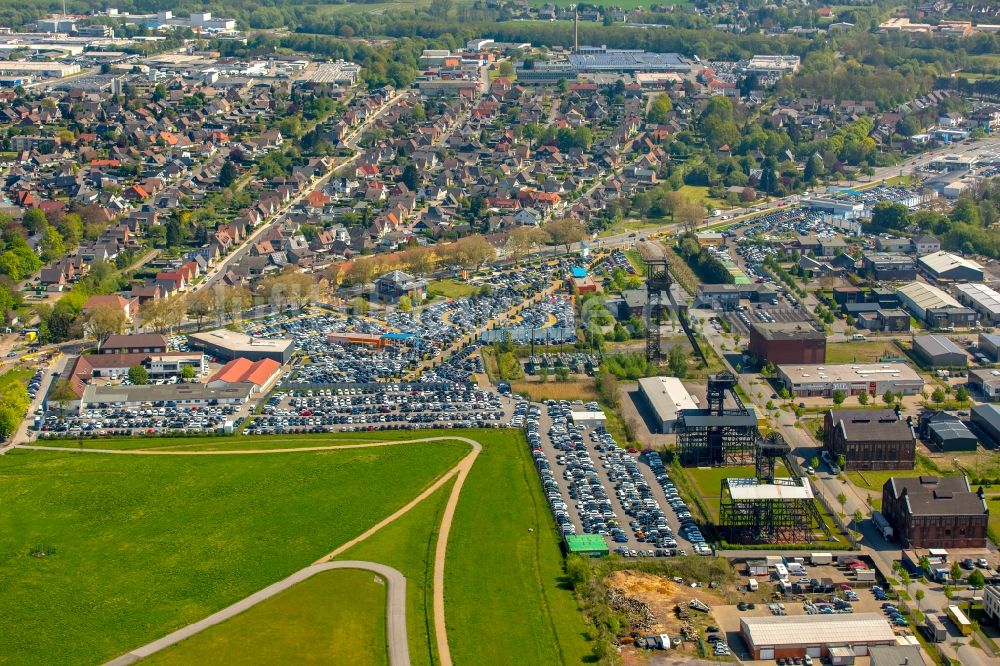 Luftaufnahme Hamm - Parkplatz und Abstellfläche für Automobile im Ortsteil Bockum-Hövel in Hamm im Bundesland Nordrhein-Westfalen