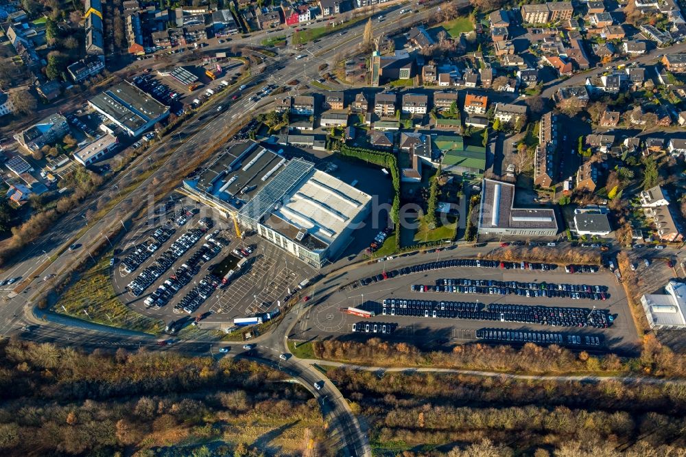 Luftbild Bottrop - Parkplatz und Abstellfläche für Automobile im Ortsteil Eigen in Bottrop im Bundesland Nordrhein-Westfalen