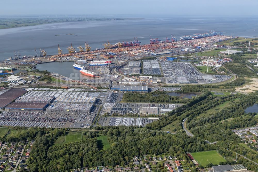 Luftbild Bremerhaven - Parkplatz und Abstellfläche für Automobile im Stadtbremischen Überseehafen in Bremerhaven im Bundesland Bremen