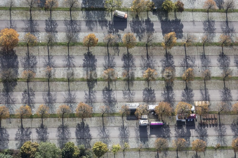 Luftaufnahme München - Parkplatz am Olympiapark in München im Bundesland Bayern