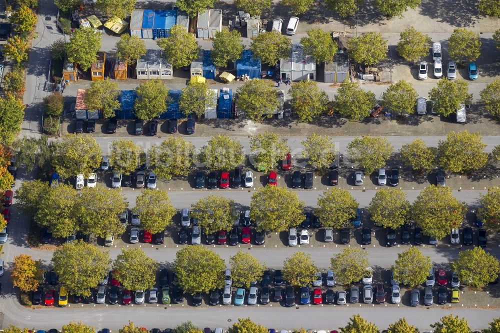 Luftaufnahme Dortmund - Parkplatz in der Universitätsstraße und dem Meitnerweg der Universität Dortmund im Ruhrgebiet in Nordrhein-Westfalen