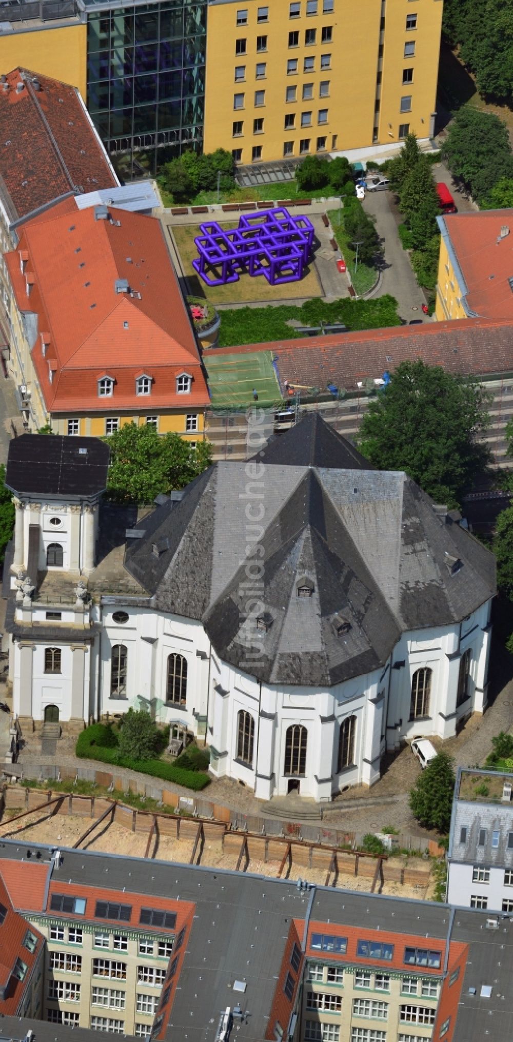 Berlin Mitte aus der Vogelperspektive: Parochialkirche an der Klosterstraße Ecke Parochialstraße in Berlin-Mitte