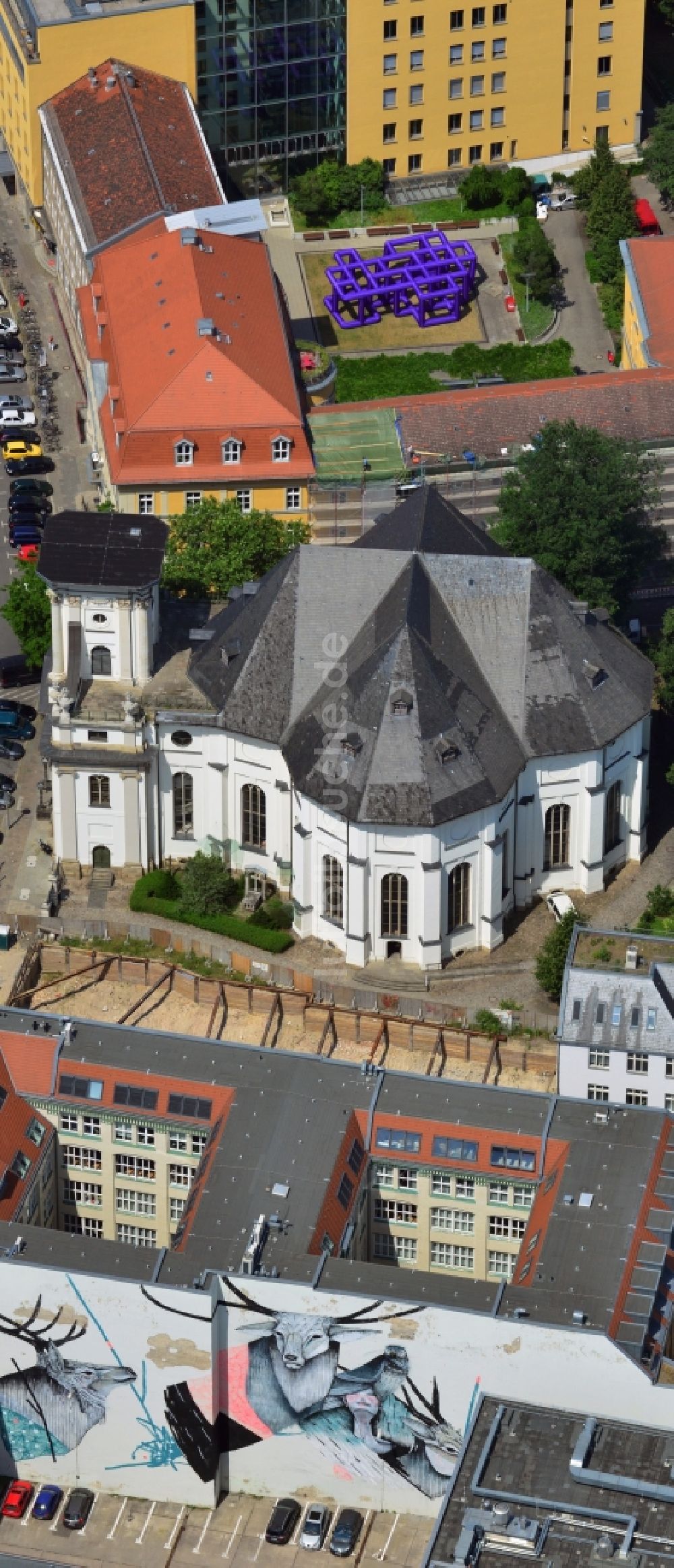 Luftaufnahme Berlin Mitte - Parochialkirche an der Klosterstraße Ecke Parochialstraße in Berlin-Mitte