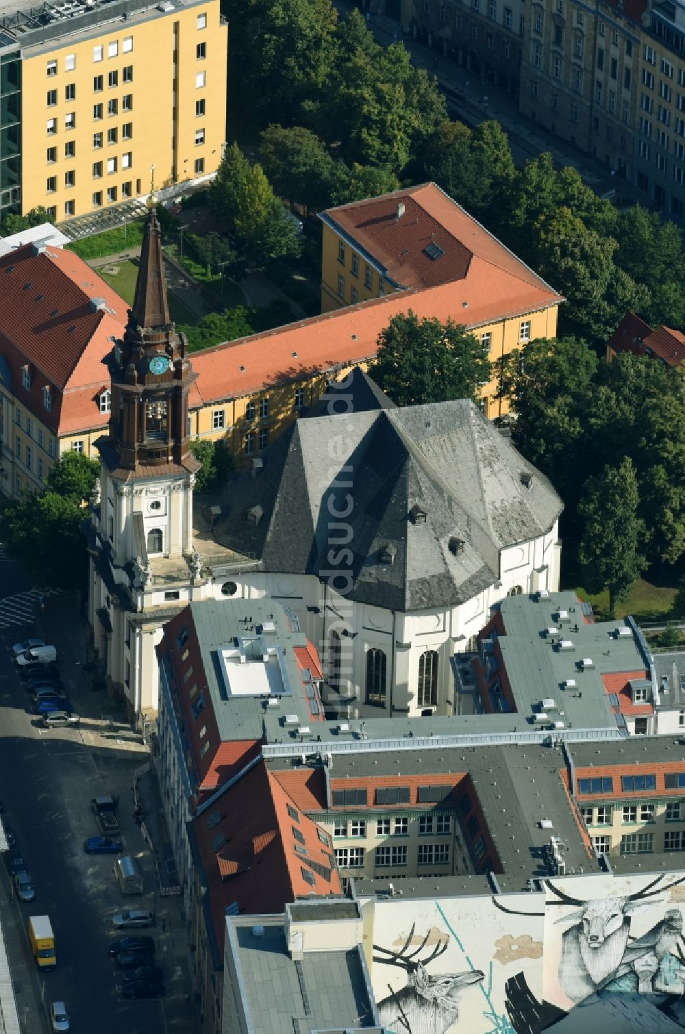 Luftbild Berlin - Parochialkirche an der Klosterstraße Ecke Parochialstraße in Berlin-Mitte