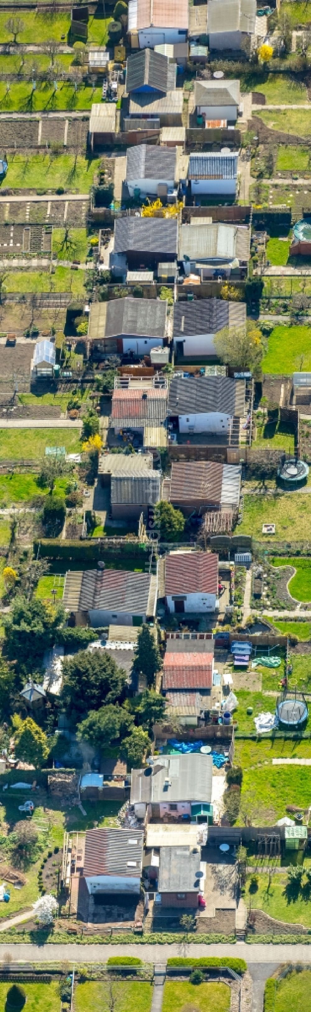 Dortmund von oben - Parzellen einer Kleingartenanlage Garten Verein Nord Ost e.V. an der Hannöversche Straße in Dortmund im Bundesland Nordrhein-Westfalen